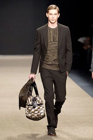 Look 16